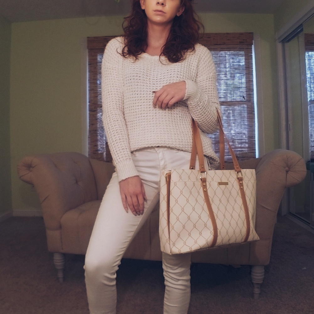 White knit Sweater